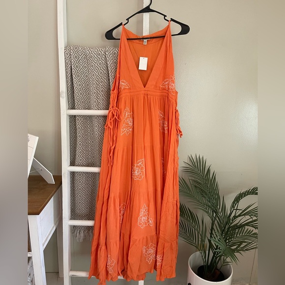 •Orange Dress• - Picture 1 of 4